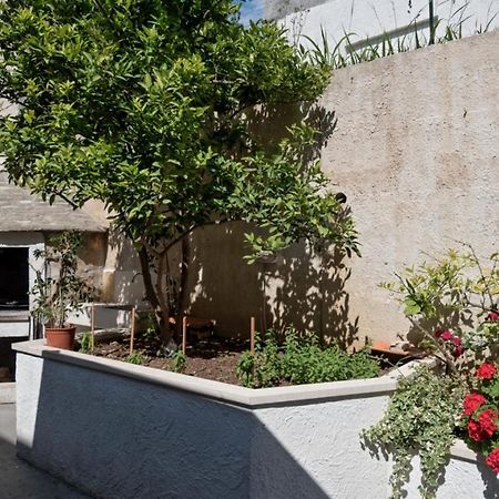 Apartment In Bol With Seaview, Terrace, Air Condition, Wifi Exterior foto